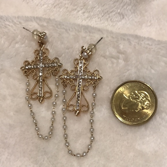 Earring - Picture 3 of 3